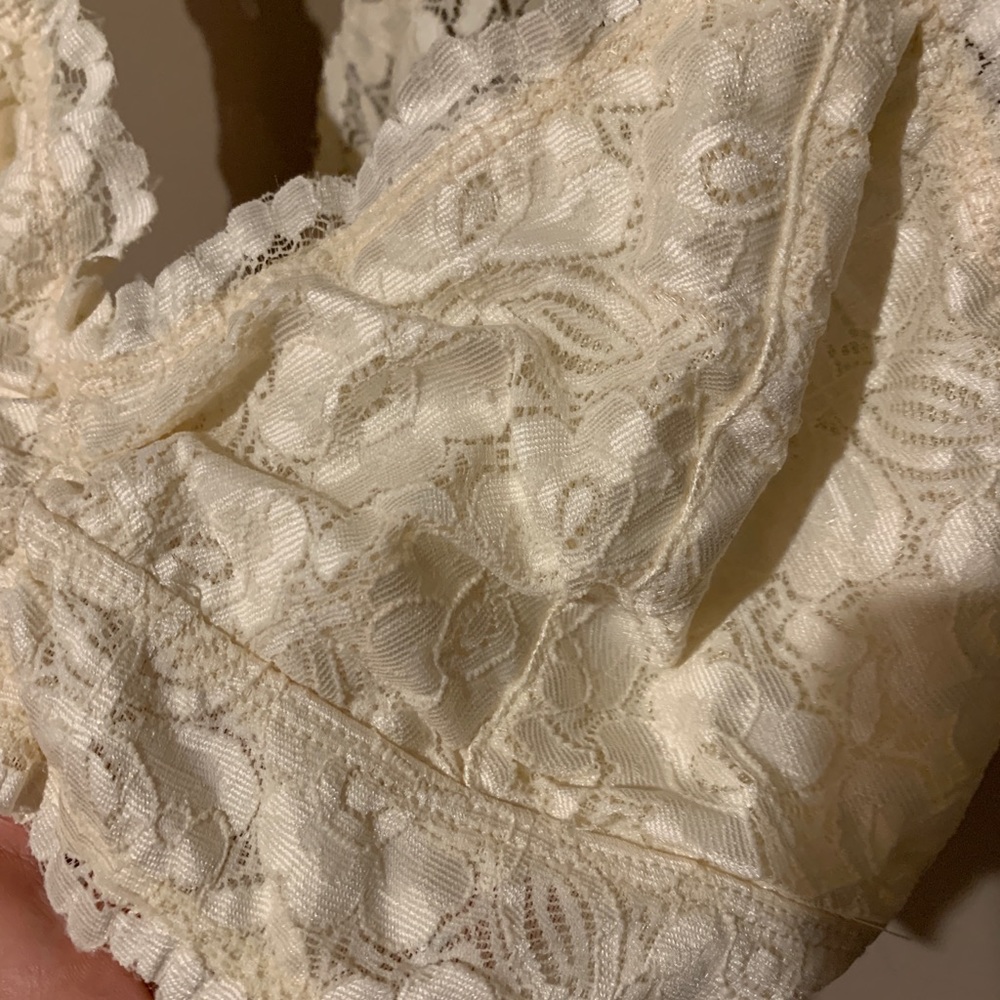 Bralette - Picture 2 of 4